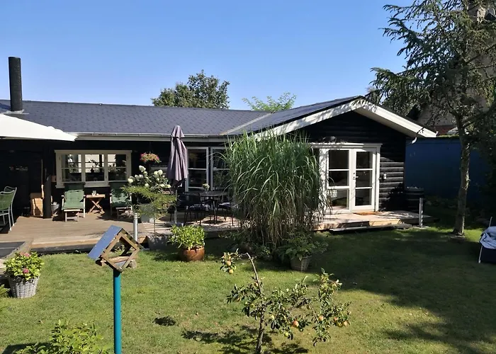 Spurvereden Ved Vandet